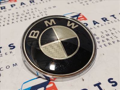 Bmw E46 E90 F30 stb. 74mm bontott hátsó karbon fekete embléma