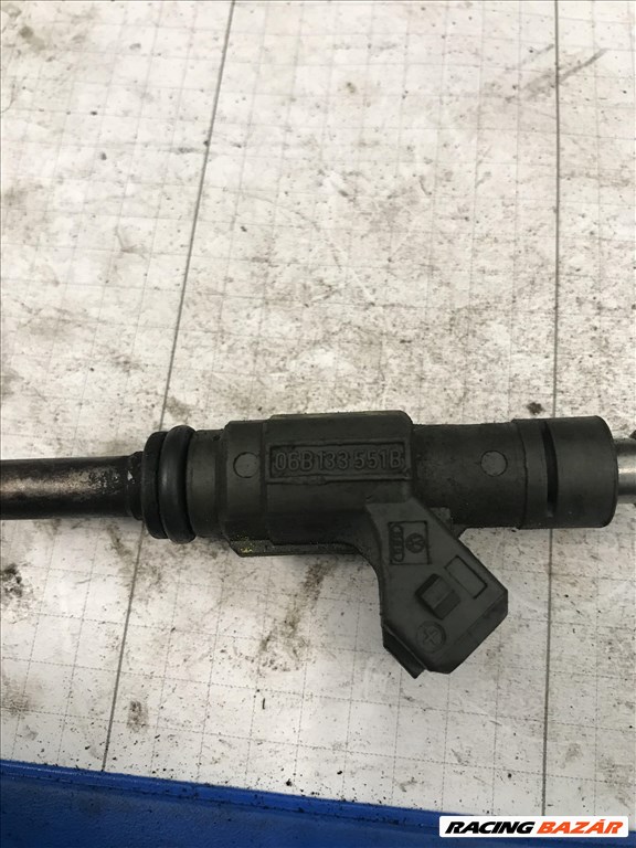 Volkswagen Passat B5 1,8 T_ injektor 06b133551b 2. kép