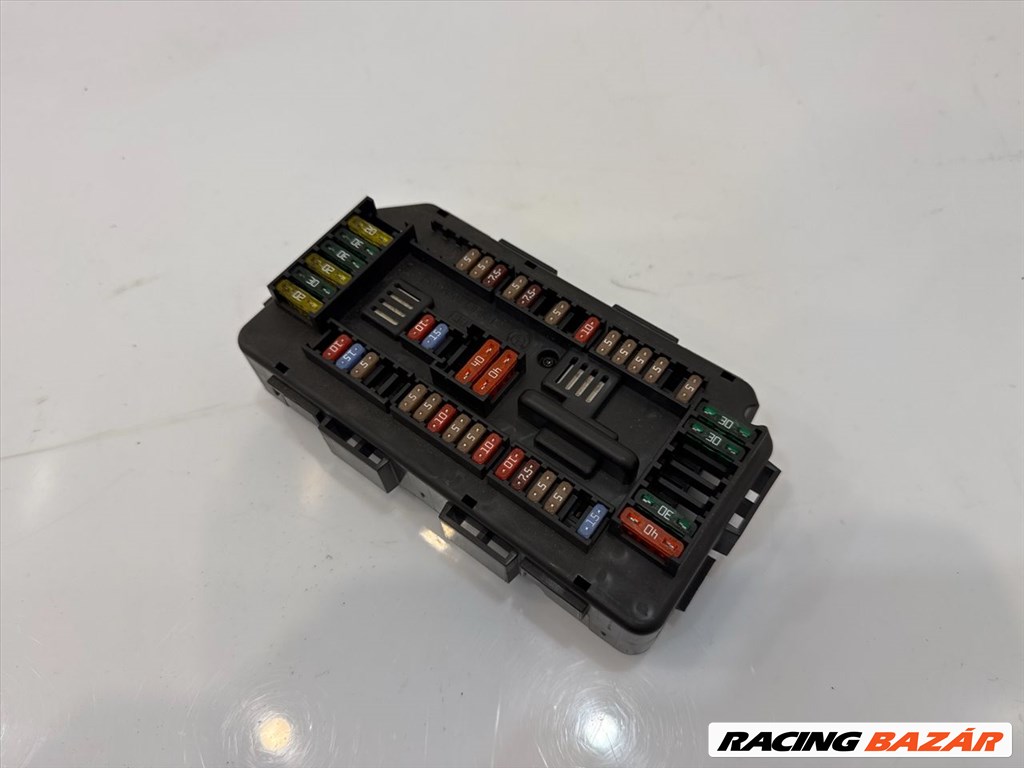 BMW F20 F30 F32 F15 motortér biztosítéktábla  61149224866 61149337879 2. kép