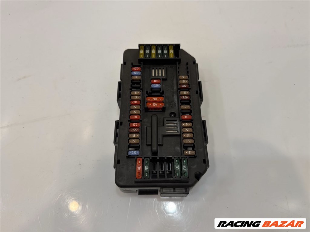 BMW F20 F30 F32 F15 motortér biztosítéktábla  61149224866 61149337879 1. kép