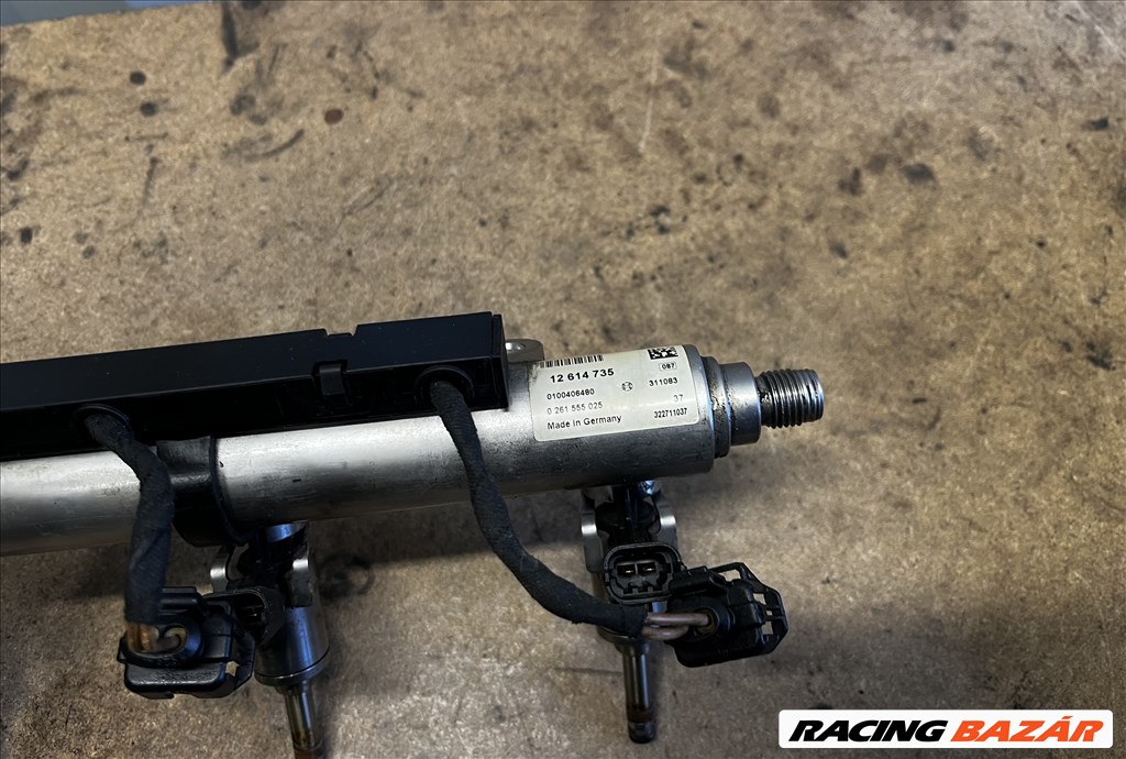 Opel Insignia A 2.0T A20NHT railcső, injektor 12614735 3. kép