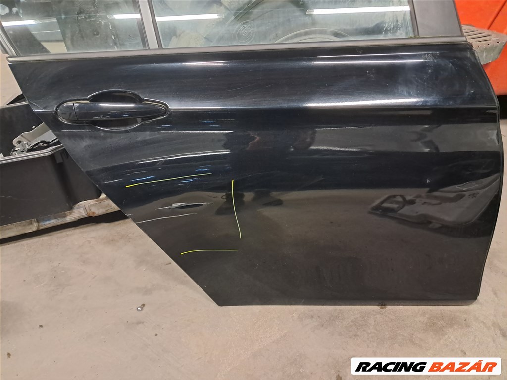 BMW 320 F30 sedan Jobb hátsó ajtó  2. kép