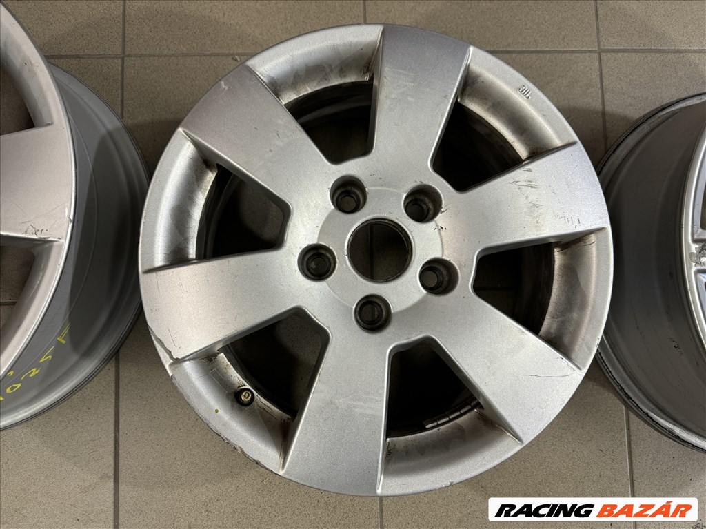 R15 Original Skoda 6J ET47 - 1Z0 601 025R 1Z0601025R 1db felni 1. kép