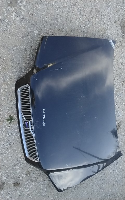 VOLVO V40 Motorháztető  1. kép