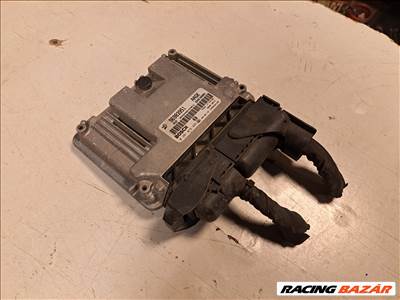 Eladó Chevrolet Cruze motorvezérlő / ECU / motor vezérlő 96983951 0281015445