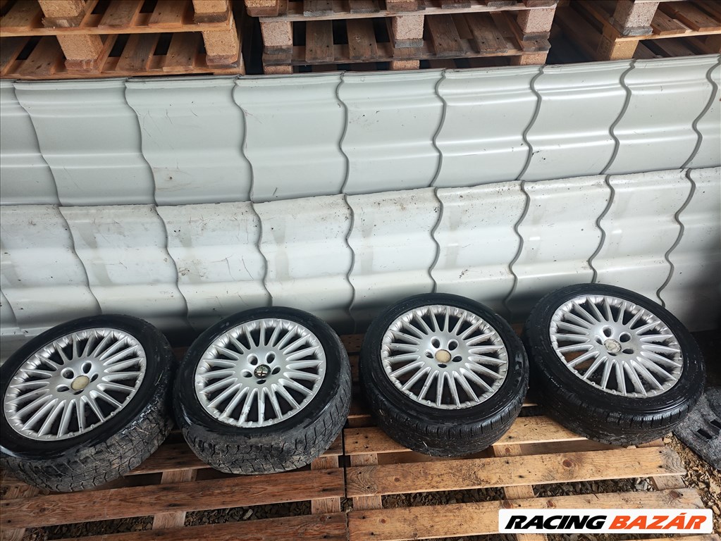 Alfa Romeo 159 5x110 lyukosztású 17" használt alufelni, rajta 225/50 eldobós téli gumi 50501529 1. kép
