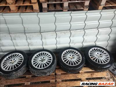 Alfa Romeo 159 5x110 lyukosztású 17" használt alufelni, rajta 225/50 eldobós téli gumi 50501529
