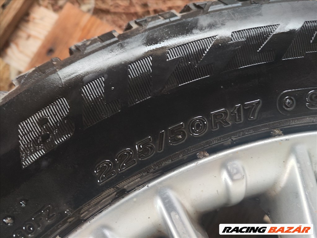 Alfa Romeo 159 5x110 lyukosztású 17" használt alufelni, rajta 225/50 eldobós téli gumi 50501529 8. kép