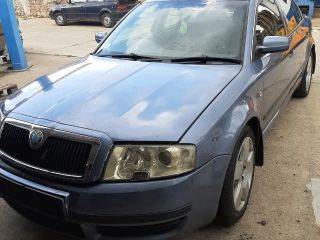 SKODA SUPERB I (3U4) Bal Féltengely