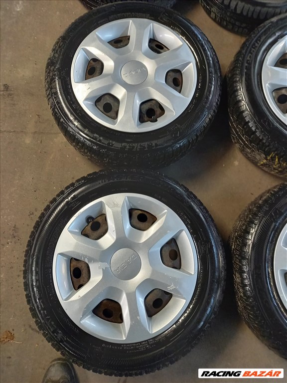  Dacia 4x100-as 6x15" használt (gyári felni) lemezfelni, 185/65 használt Semperit téli gumi sxx2 2. kép
