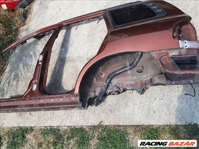 Hyundai Santa Fé (SM) bal hátsó sárvédő negyed 1356