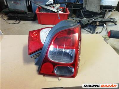 Renault Twingo II Jobb hátsó lámpa  8200387889