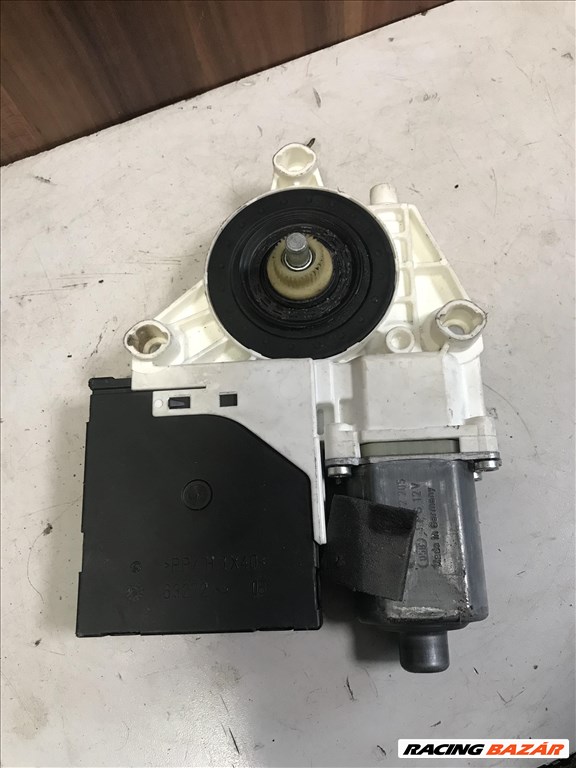 Audi A3 (8P) jobb első ablakemelő motor 8p0959802f 2. kép