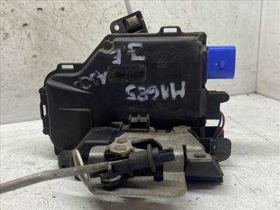 AUDI A3 Jobb első Ajtózár