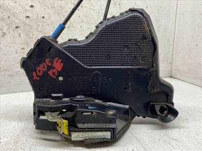 TOYOTA AVENSIS T25 Bal első Ajtózár