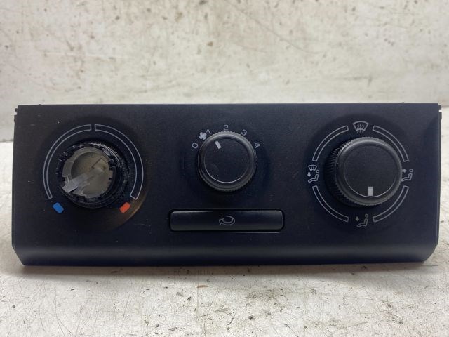 SKODA FABIA II Fűtéskapcsoló (Nem klímás) 1. kép