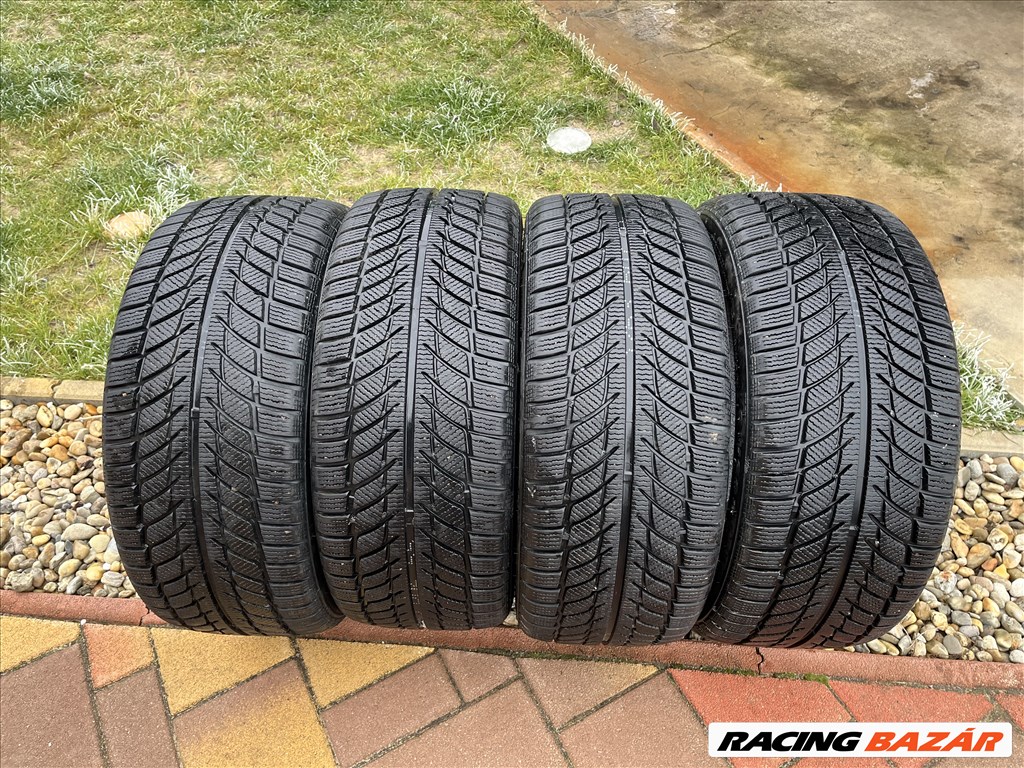 235/40 r18 Goodride téligumi szett újszerű! 1. kép