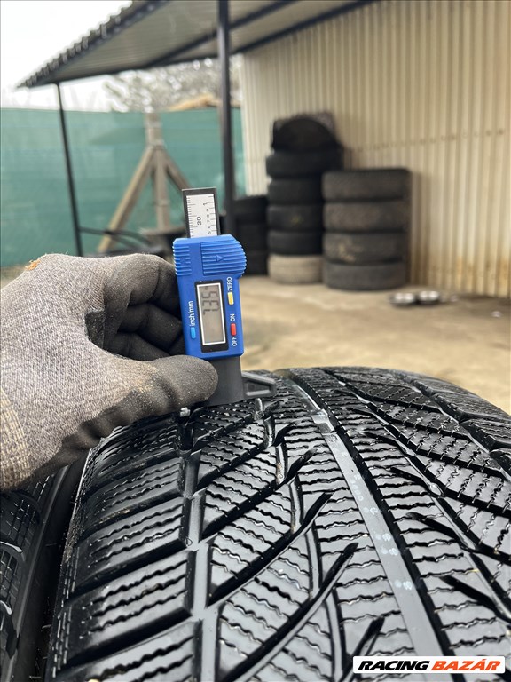 235/40 r18 Goodride téligumi szett újszerű! 6. kép