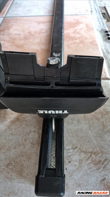 Thule H Astra fix pontos tetőcsomagtartó 4. kép
