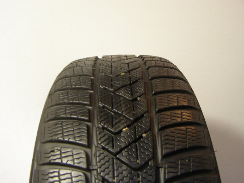 Pirelli Sottozero 3 215/50 R18  1. kép