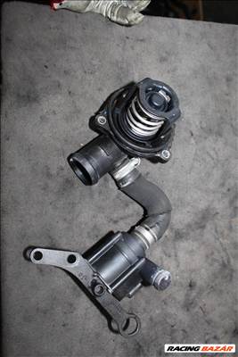 Audi A5 (B8 - 8T) Vízpumpa és termosztátház  059121004f