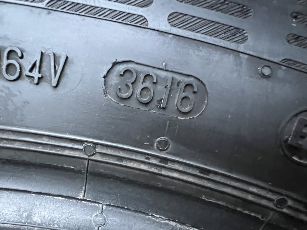 215/60 R17 Continental ContiEcoContact 5 nyári gumi 6mm 4. kép