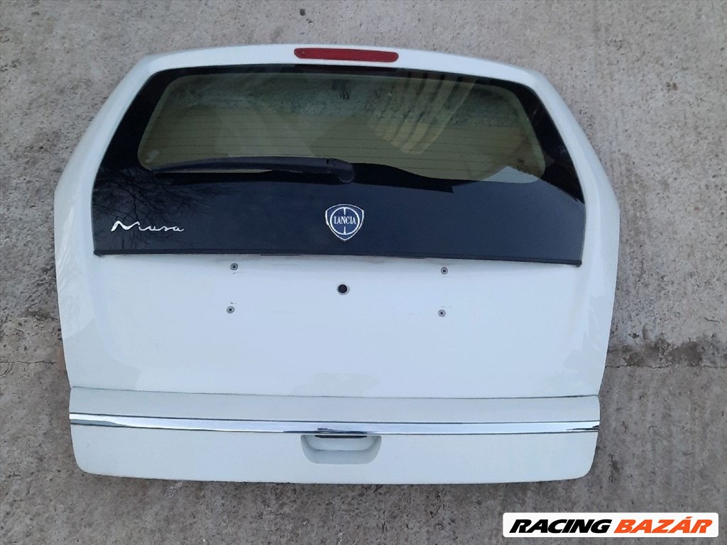 Lancia Musa csomagtérajtó részeivel 993 6. kép
