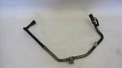 Ford Fiesta MK6  benzines klímás tartály és a szivattyú közötti cső 