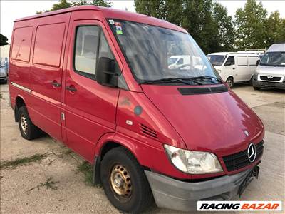 Mercedes Sprinter (W901) bontott alkatrészei
