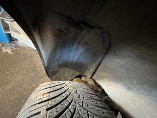 RENAULT MEGANE II lépcsőshátú (LM0/1) Bal hátsó Dobbetét (Kerékjárati, Műanyag)