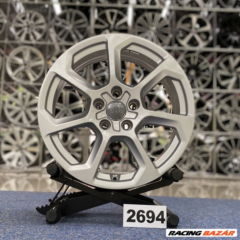 (2694)   Audi 17 gyári alufelni felni, 5x112, Q2 A4 A3  1. kép