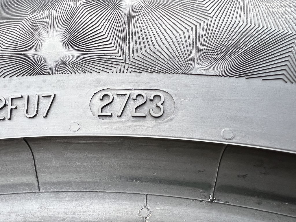 255/45 R20 Continental Premium Contact 6 nyári gumi 5,5-6mm 6. kép