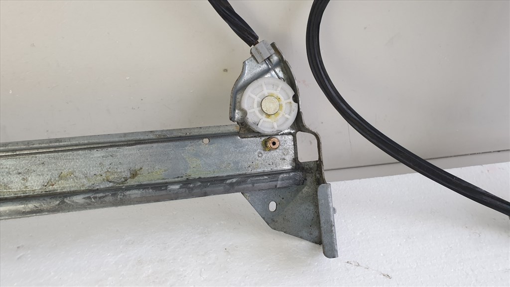 510417 Renault Megane 2 CABRIO 2007, Jobb Első Ablakemelő Szerkezet Motorral  3. kép