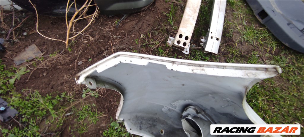 Suzuki Alto VI Első lökhárító  2. kép