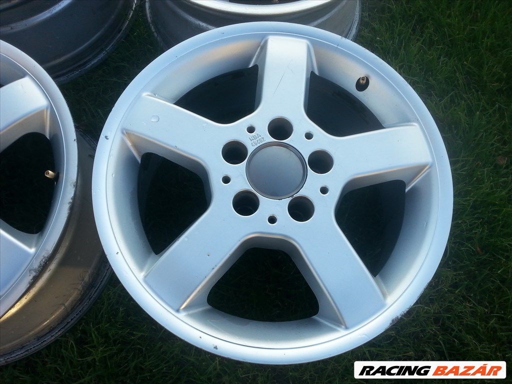  5x112 lyukosztásu ET33 7,5Jx16 gyári Mercedes alufelni garnitúra 2. kép