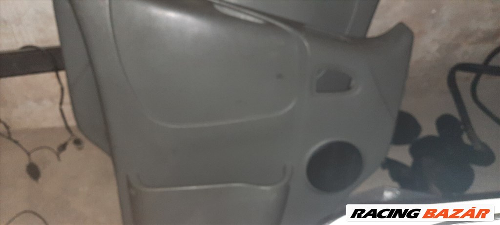 Opel Vivaro A, Renault Trafic II Jobb első ajtókárpit  1. kép