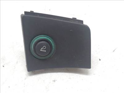 CITROËN XSARA (N1) 1.4 i Szivargyújtó Aljzat #8353# 9638400877