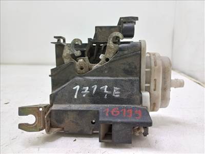 AUDI A4 (8D2/ B5) 1.6 Jobb első Ajtózár #16199# 8D1837016E