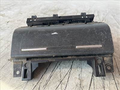 AUDI A4 Avant II (8E5/ B6) 1.9 TDI Első Hamutartó #24903# 8E0857951H