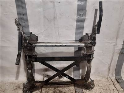 AUDI A4 IV (8K2/ B8) 1.8 TFSI Első Bölcső #28478# 8T0399315H