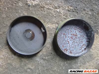 Skoda Fabia I 2002 hátsó kerékagy porvédő kupak 