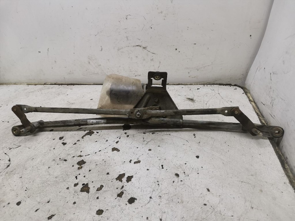 SEAT CORDOBA (6K2) 1.6 Első Ablaktörlő Szerkezet Motorral #32793# 1L0955119 2. kép