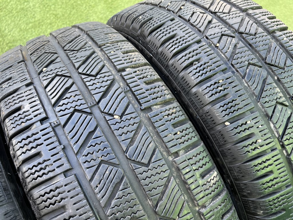 235/65 R16C Laufenn I Fit Van téli gumi 5-7mm 3. kép