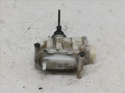 VW PASSAT Variant IV (3A5/ 35I) 1.9 TD Bal első Központizár Motor #10180# 357862153B