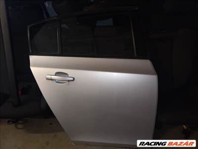 Chevrolet Cruze 5 ajtós jobb hátsó ajtó üresen