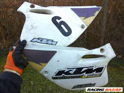 KTM 54608441000  RÉGI OLDTIMER MKP.-RA :1 PÁR EREDETI-GYÁRI KORHŰ OLDALIDOM