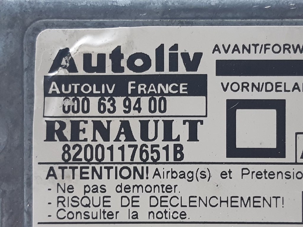 RENAULT MEGANE I Classic (LA0/1_) 1.4 16V (LA0D/ LA1H/ lA0W/ LA10) Légzsák Elektronika #18266# 8200117651B 2. kép