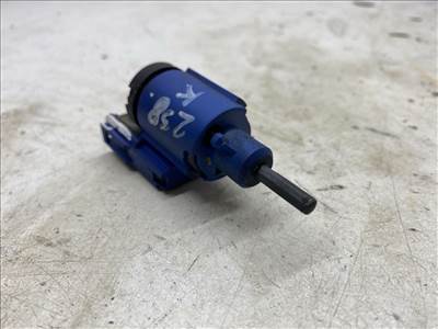 VW GOLF IV (1J1/ 9B1) 1.4 16V Kuplung Pedál Kapcsoló #24553# 1J0927189