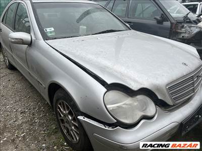Mercedes C 180 alkatrészek eladó
