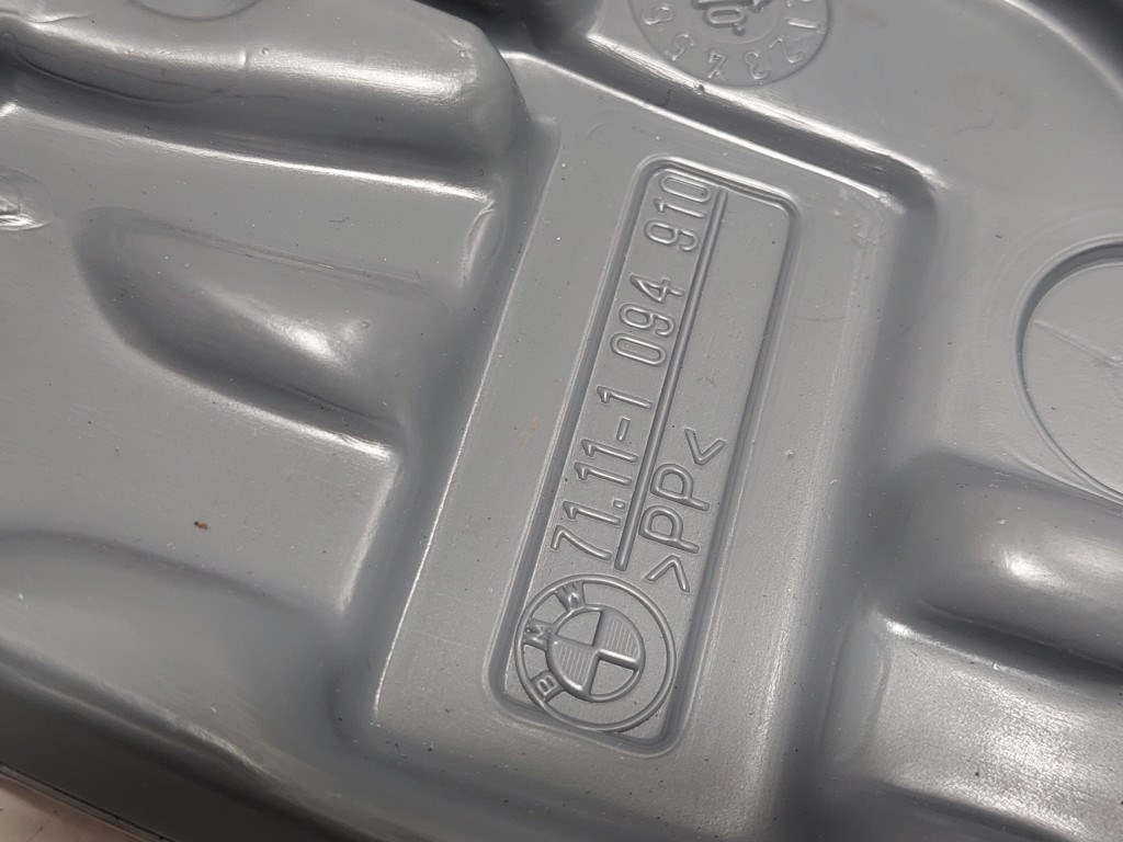 BMW E46 gyári szerszámkészlet szerszám tartó - üres 3. kép